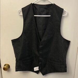 Men’s Black Vest Size Large NWT